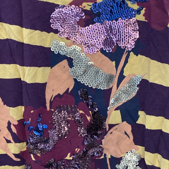 Express Tee - Picture 3 of 3